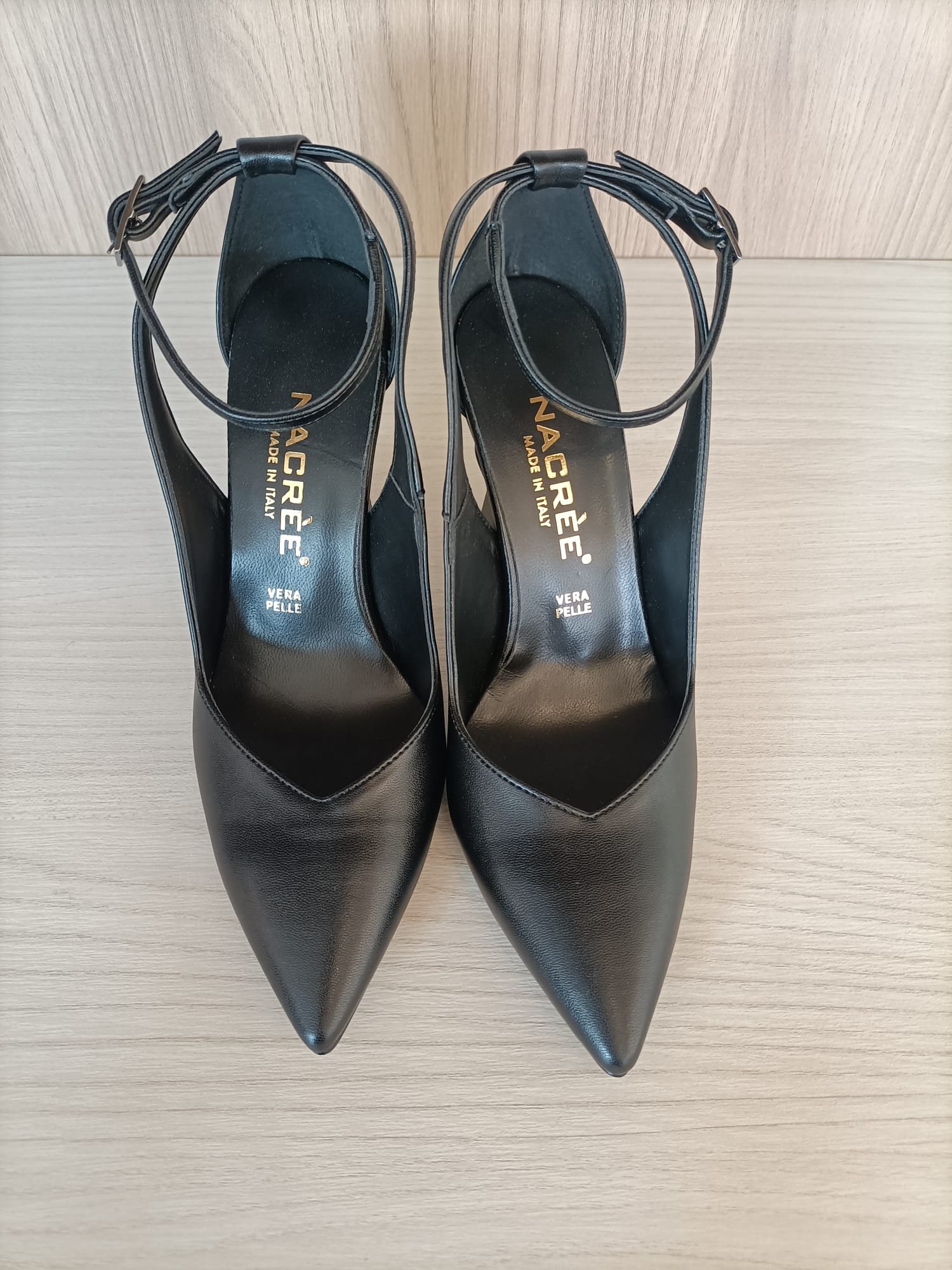 DECOLLETE' NACREE NERA A PUNTA CON CINTURINO Mod. 410M071 - immagine 3